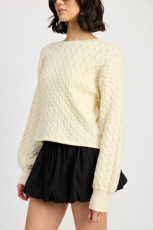 CABLE KNIT CROPPED SWEATER